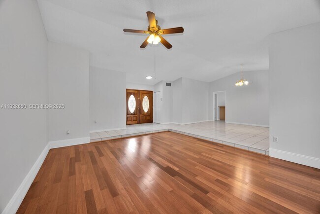 Photo - 9400 SW 120th Ave