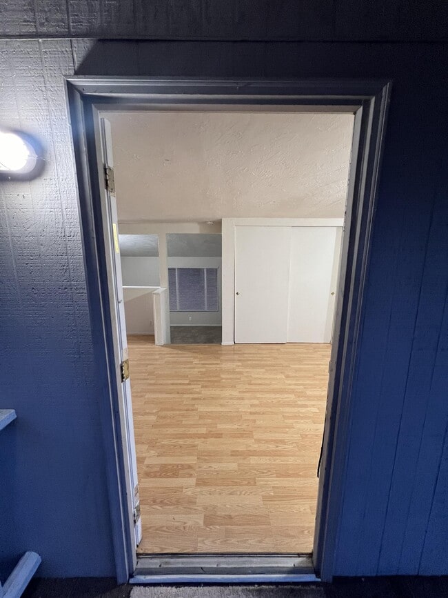 Photo - 100 S Davies Rd