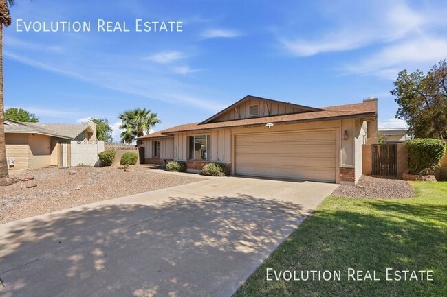 Photo - 3100 S Kachina Dr