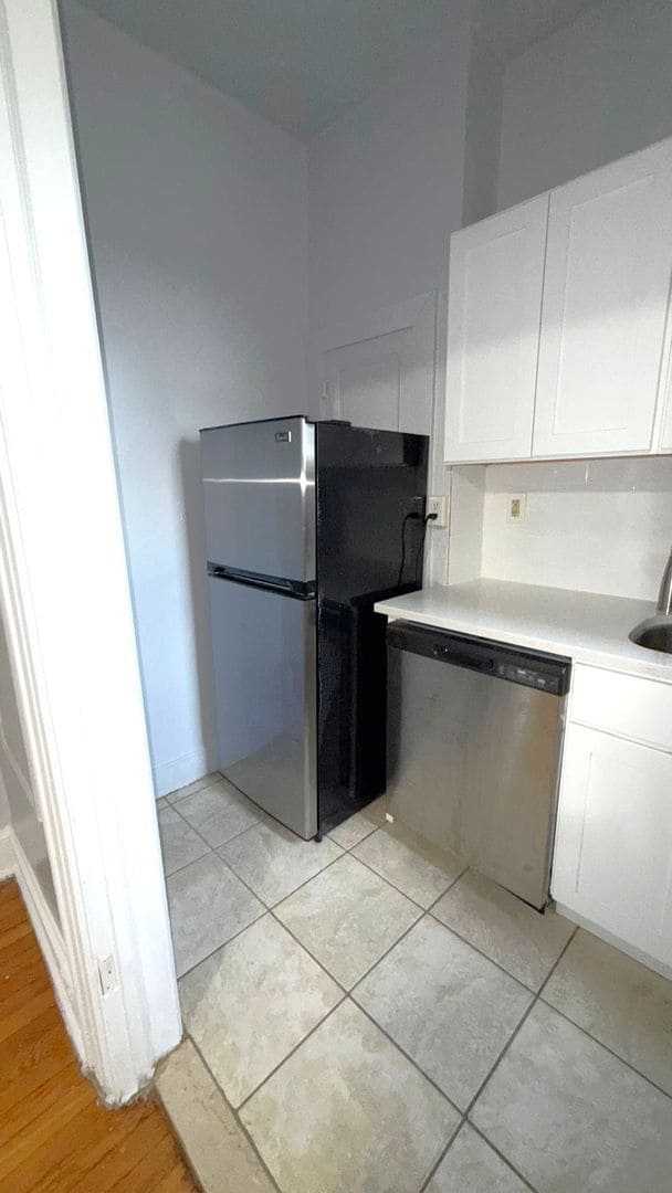 Photo - Hill Manor - Renovated Apartments Near Train Station