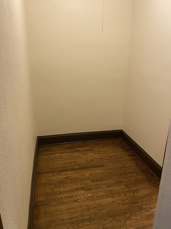 Photo - 7437 S King Dr Unidad 1E