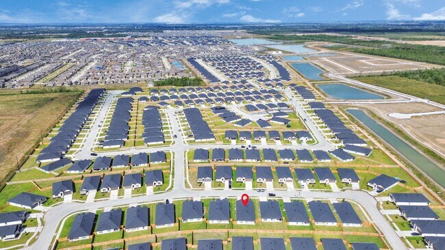 Photo - 1110 Fringed Bluestar Dr