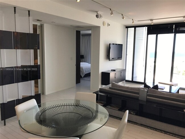 Photo - 2201 Collins Ave Unit 1022