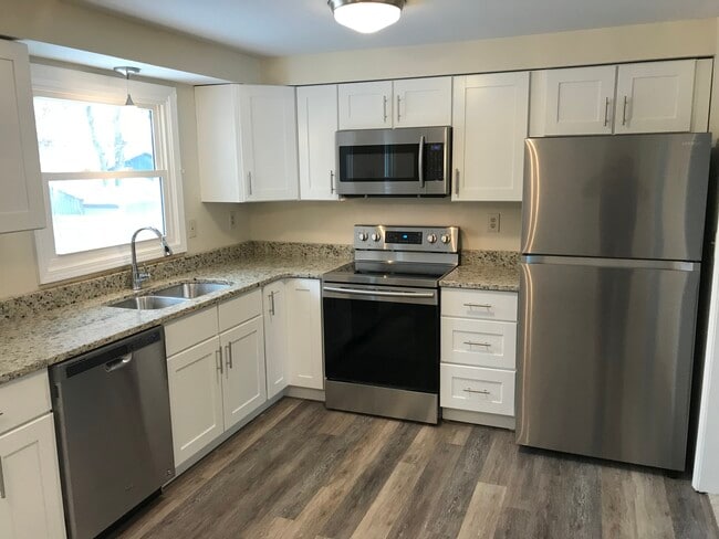 Photo - 7404 Oak Post Rd