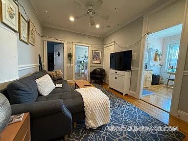 Photo - 10 Greenway Ct Unit 4