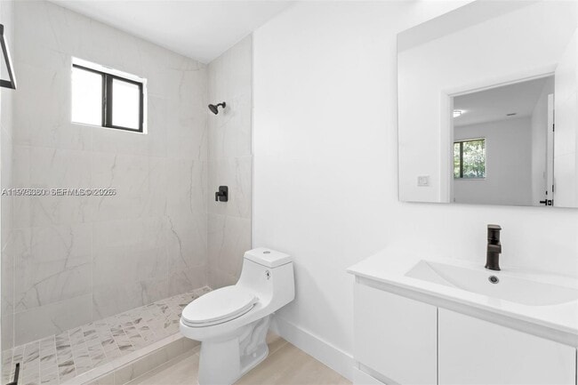 Photo - 3712 NW 13th Pl Unit 2