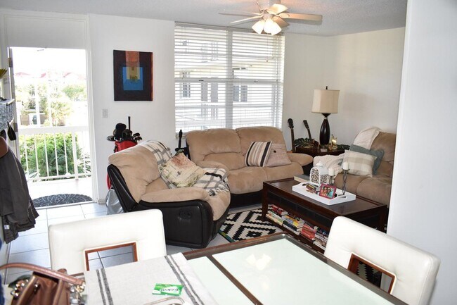 Photo - 1131 SE 4th St Unit 3060