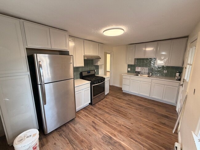 211 Hillcrest Ave Unit 1st Floor