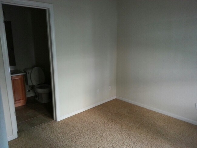 Photo - 1319 De Altura Common