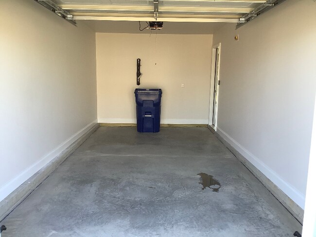 Photo - 132 Plumtree Ct