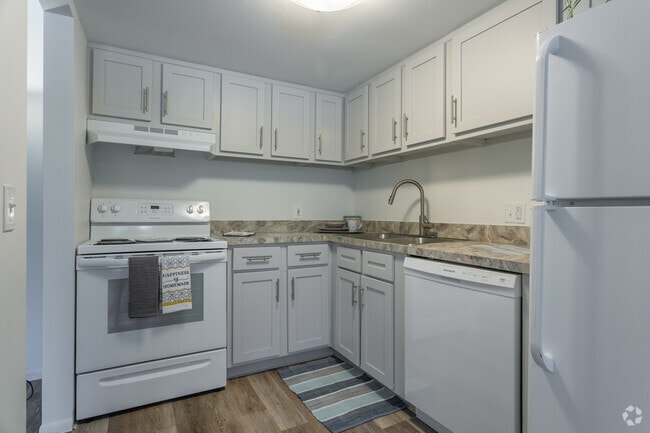 2BD 1.5BA 820 - 880 sq. ft.