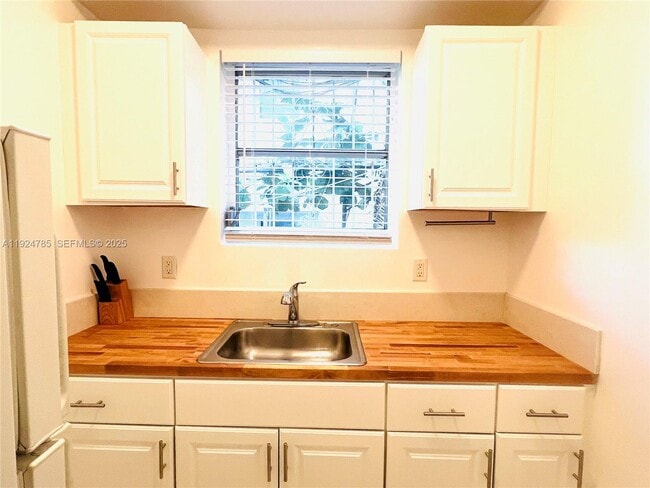 Photo - 1525 Meridian Ave Unit 110