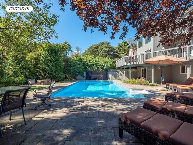 Photo - 12 McGregor Dr