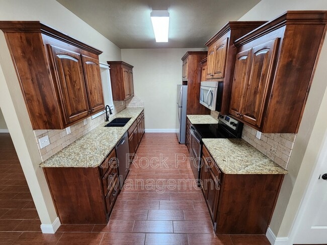 Photo - 1405 N Monte Vista St