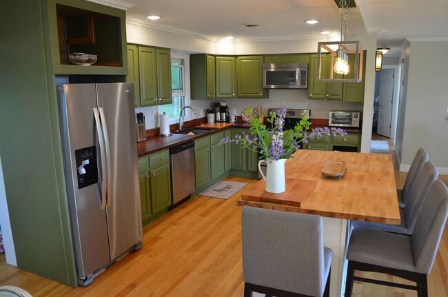 Photo - 67 Suncrest Terrace