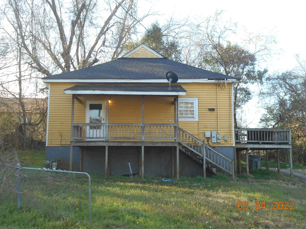 Photo - 124 McGee St