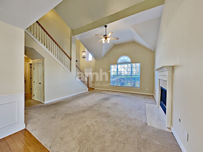 Photo - 316 Astor Way