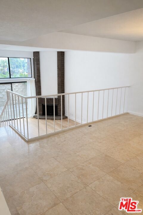 Photo - 13000 Mindanao Wy Unidad 3