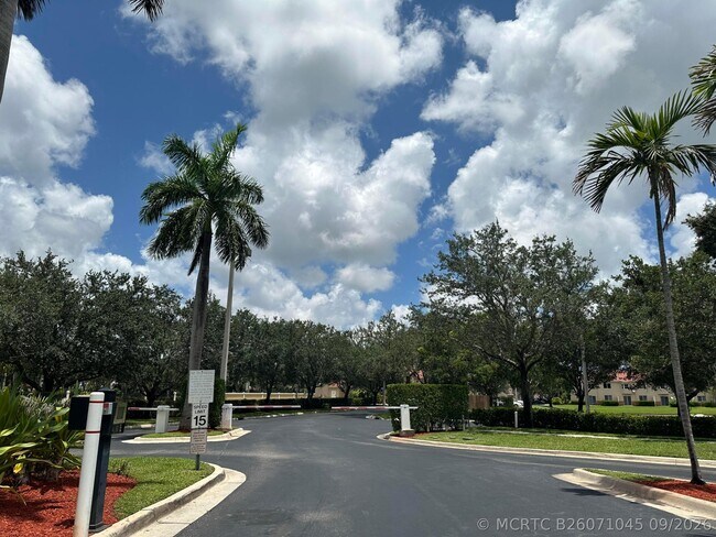 Photo - 3474 Briar Bay Blvd Unit 205