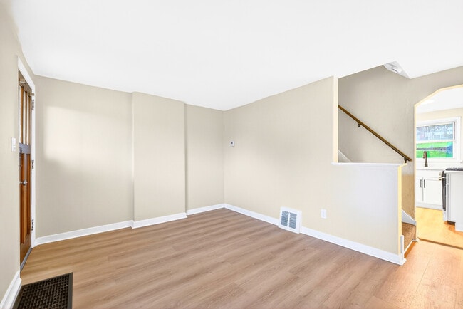 Photo - 627 2nd St Unit 625