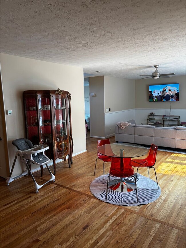 Photo - 420 Patriots Way