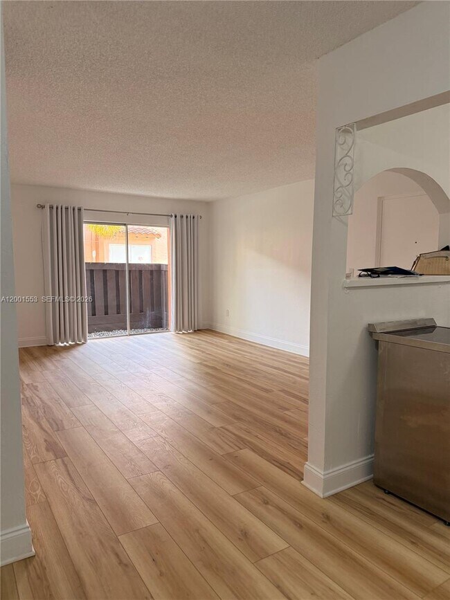 Photo - 10834 N Kendall Dr Unit X13