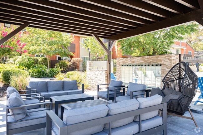 Crossbrook Apartments