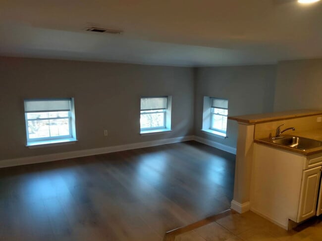 Photo - 57 Imlay St Unit E