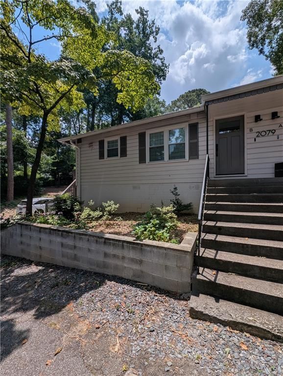 Building Photo - 2079 Northside Dr NW