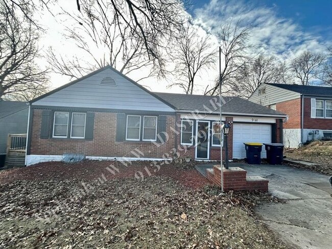 Building Photo - Updated 3 bed 2 bath home in Waldo-Coming SOON!!