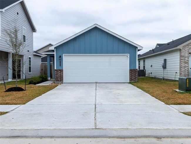 Photo - 824 Stoney Pt Ln