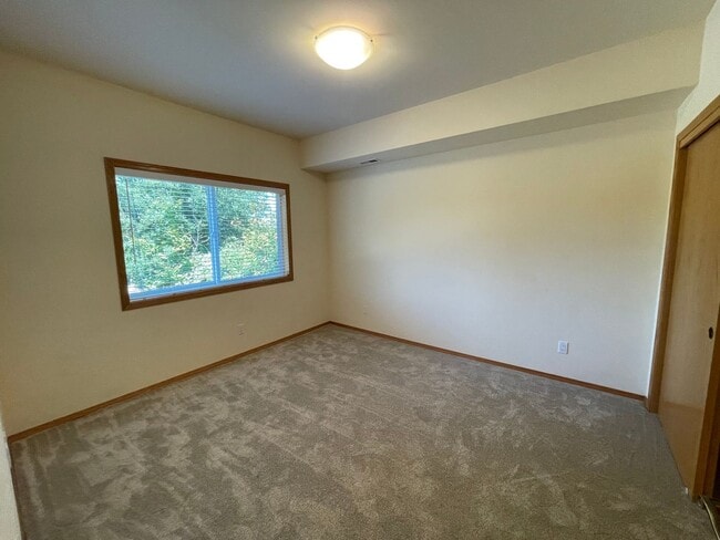 Photo - 2128 Freund St