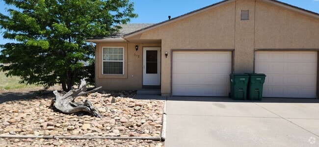 Building Photo - 762 S Honeydew Dr Unit 1 Rental