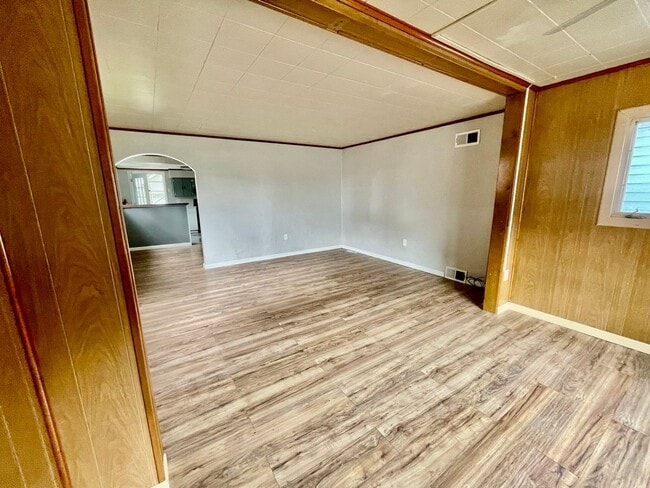 Photo - 2 Bed 2 Bath- Beaver Falls PA