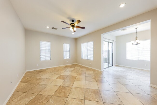 Photo - 2141 W Barwick Dr