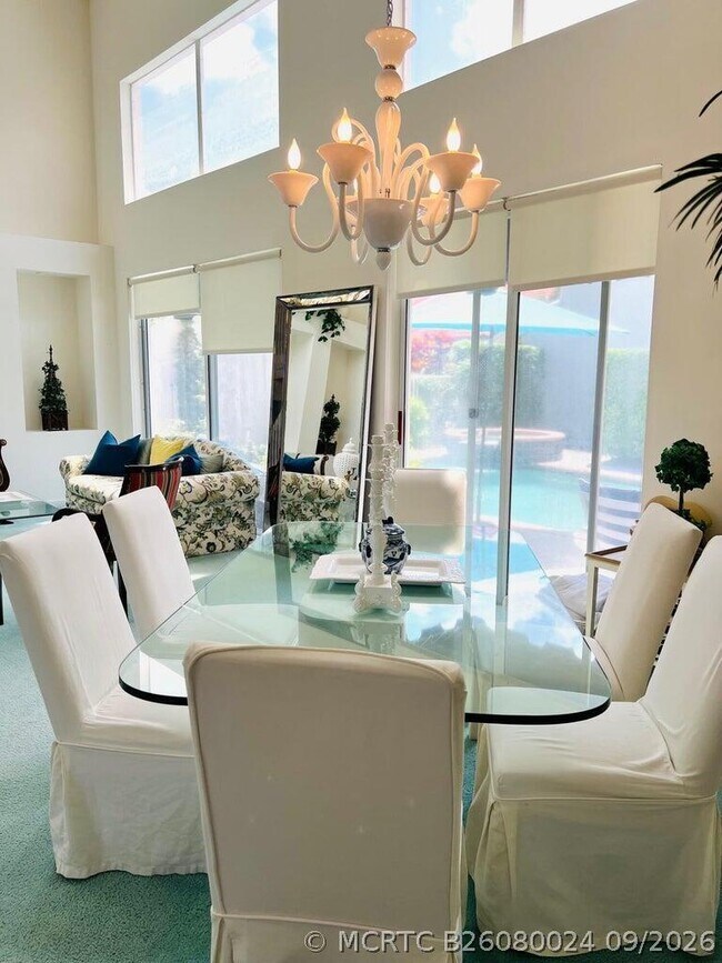 17275 Ventana Dr