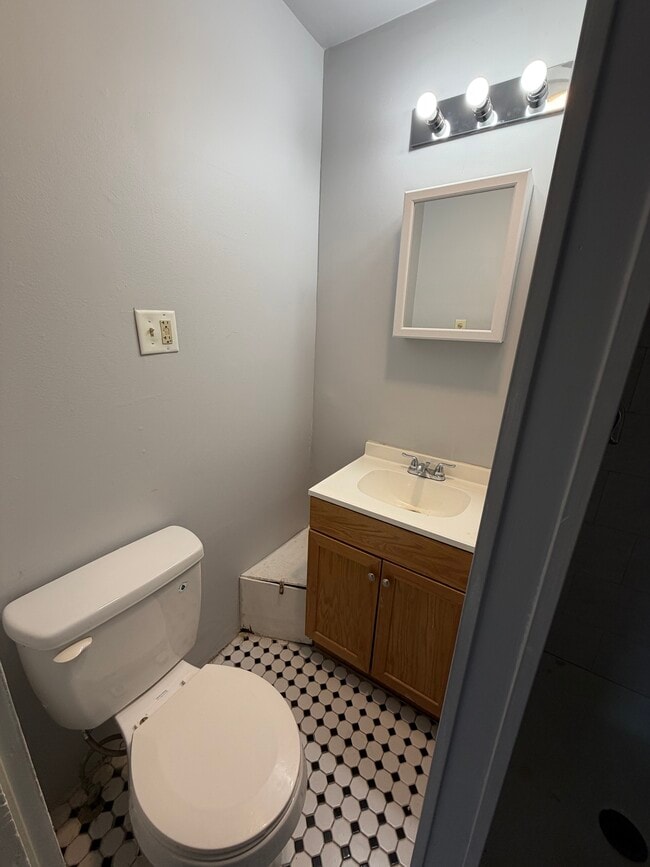 Photo - Woodward Apts Unit 415-2