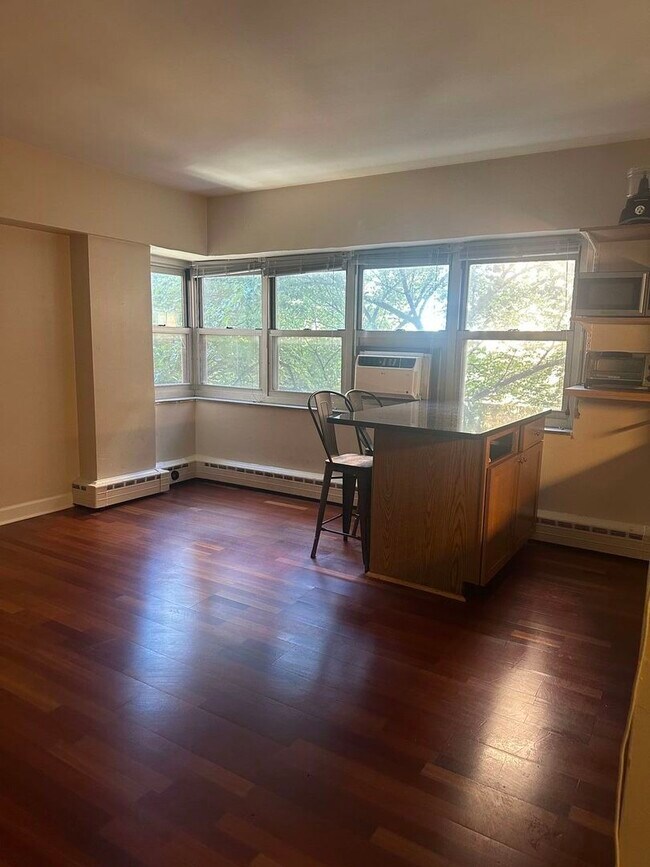 Photo - 4970 N Marine Dr