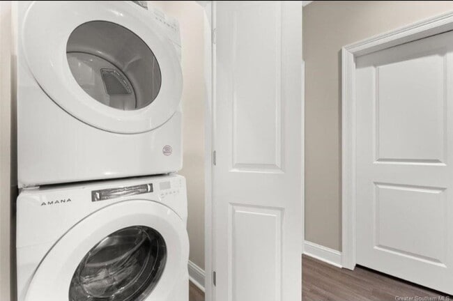 Photo - 2403 Enterprise Blvd