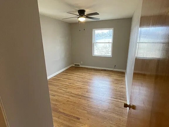 Photo - 299 E 100 N
