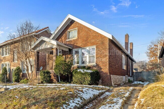 Building Photo - 5223 Bancroft Ave