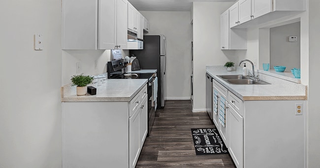 Photo - Promenade at Summer Trace Apartments