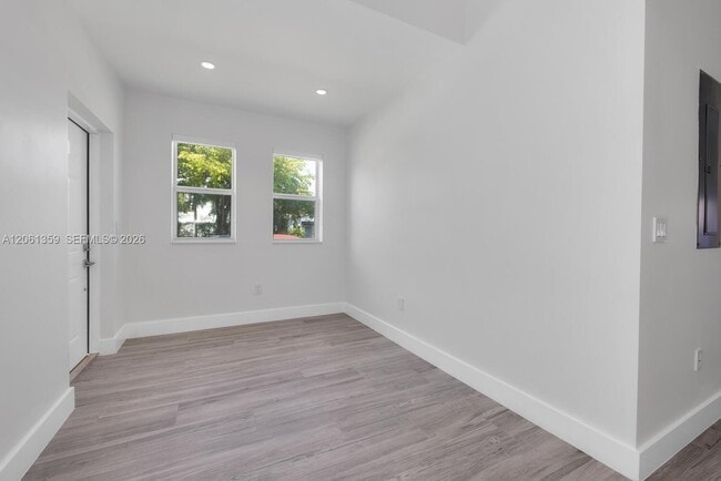 Photo - 2426 SW 25th St