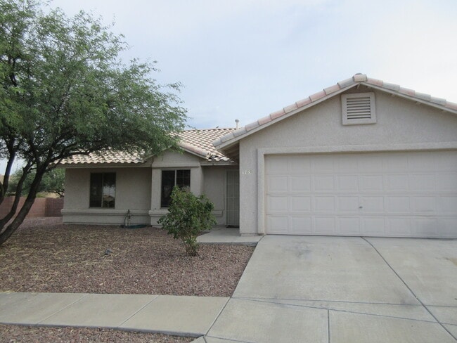 Building Photo - Unfurnished Free Standing home in a comfortable cul-de-sac