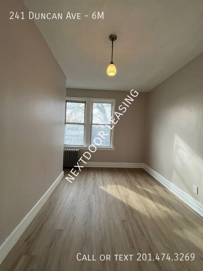 Photo - 241 Duncan Ave Unidad 6M