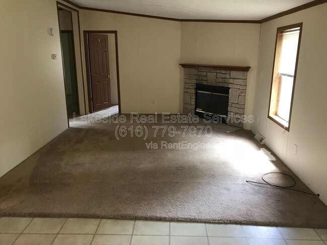 Photo - 10500 21 Mile Rd NE
