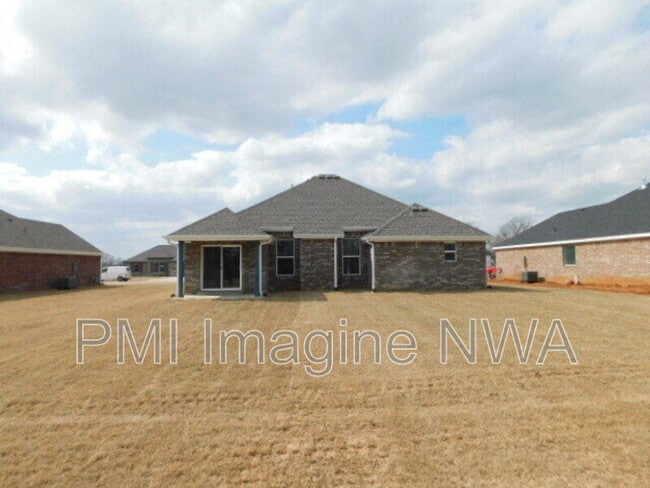 Photo - 474 N Yona Ln