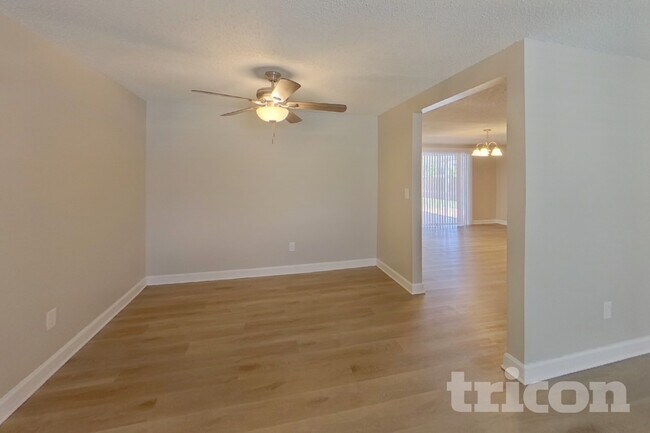 Photo - 816 Granite Rd