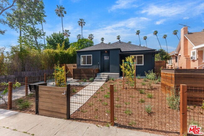 Photo - 1405 N Coronado St