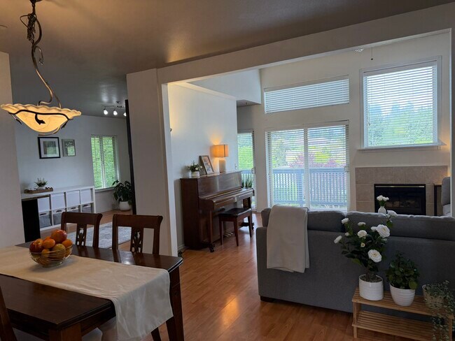 Photo - 4063 Flora Dr